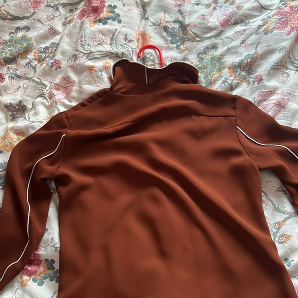 Aritizia blouse - Picture 4 of 4